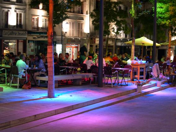  Terrasses de restaurnats de la place Jean Jaurès